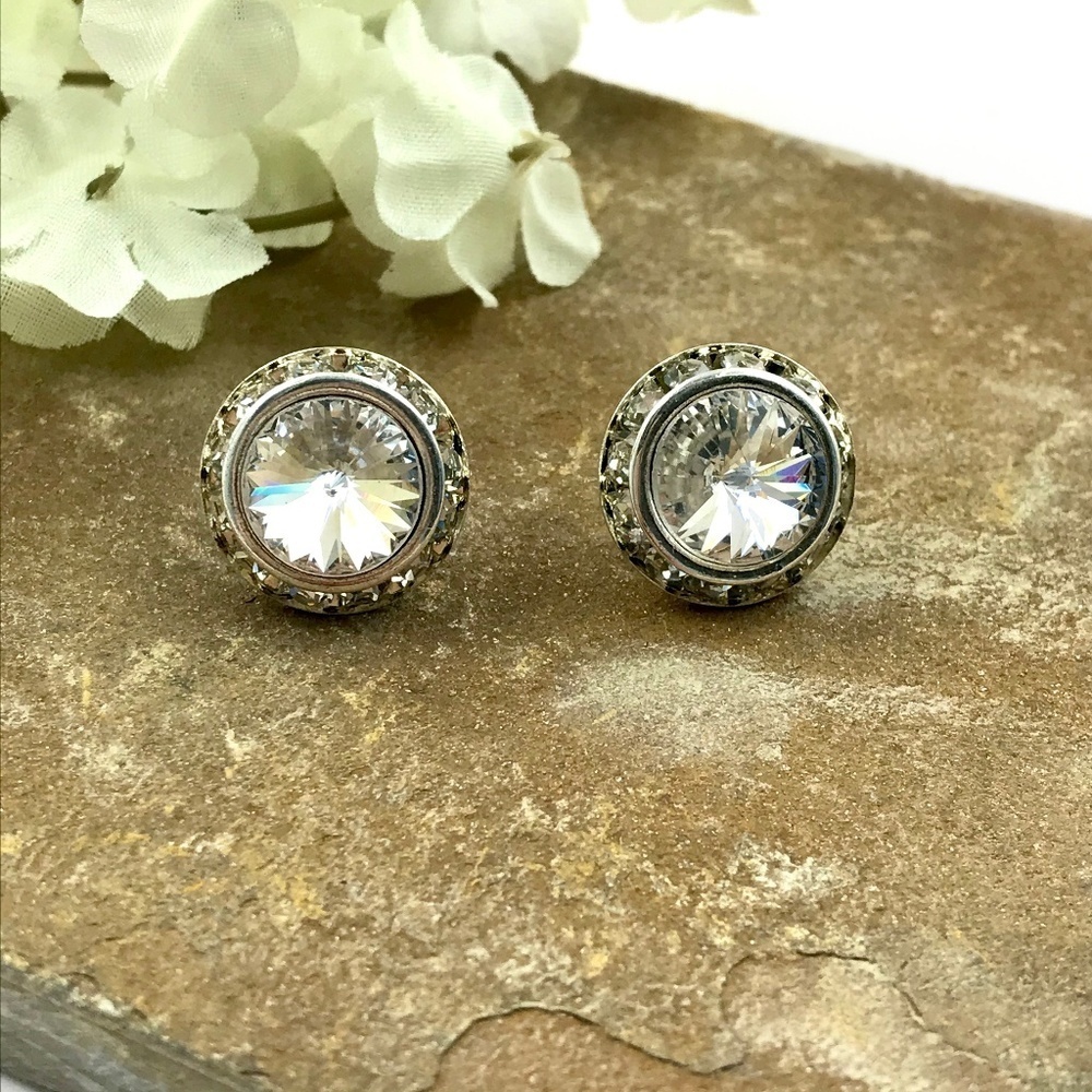 Jeweled Stud Earrings​